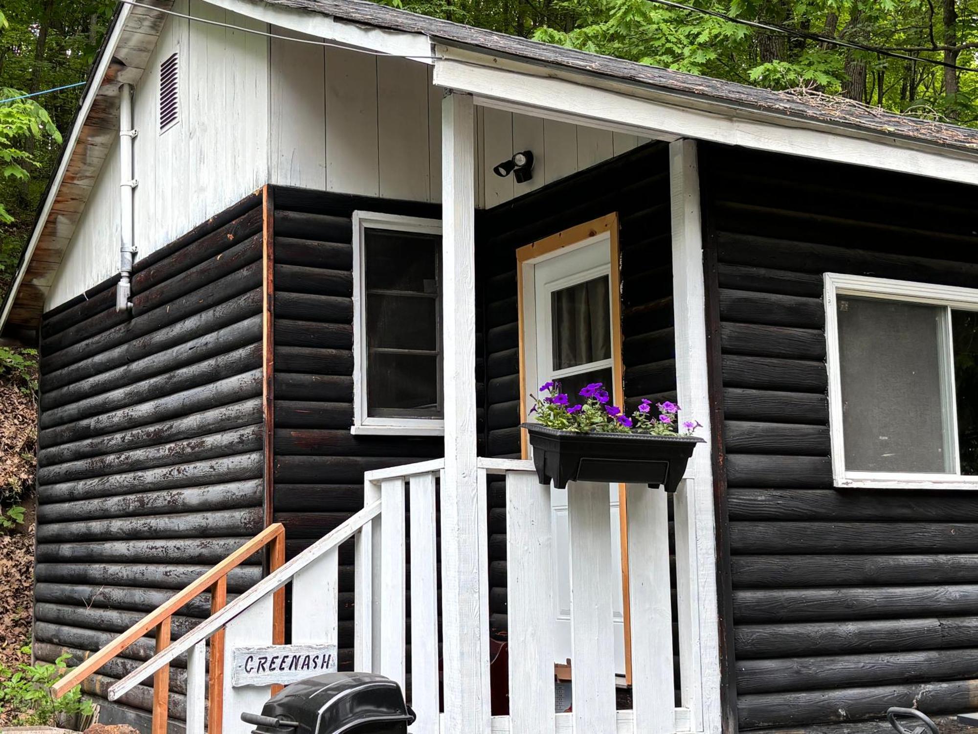 Lakefront Hideaway Resort Kawartha Lakes Kültér fotó