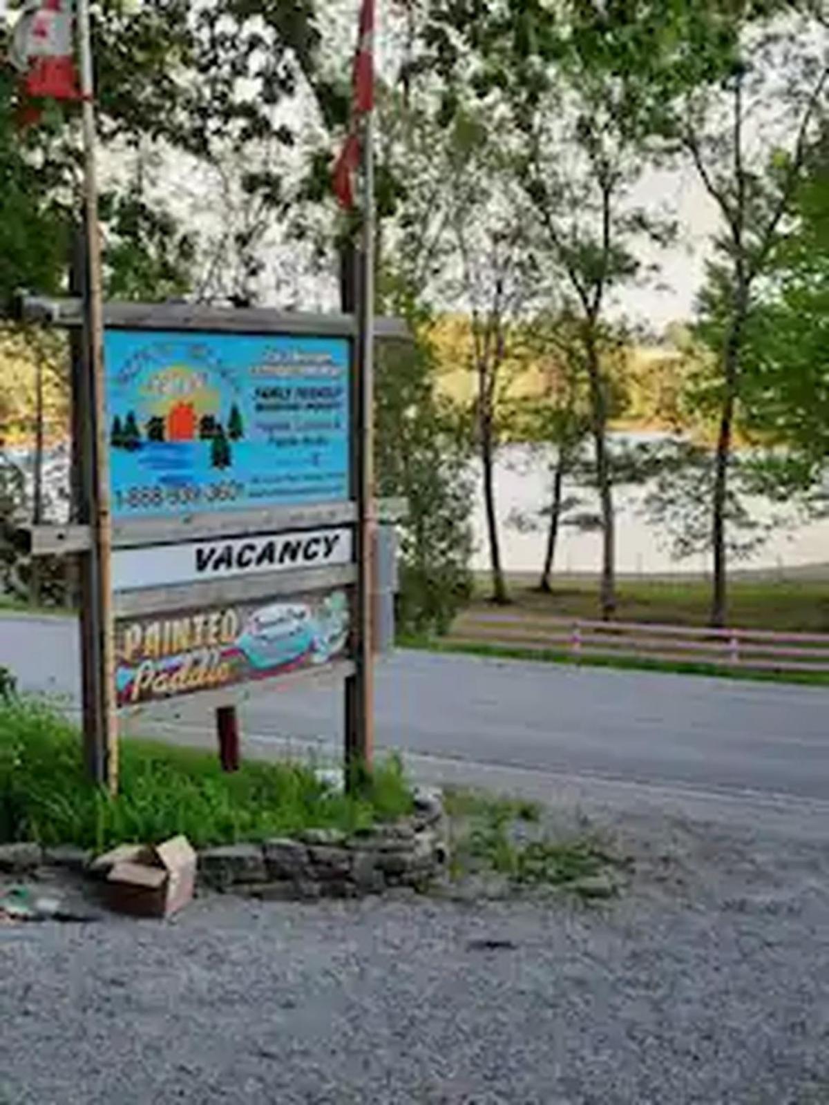 Lakefront Hideaway Resort Kawartha Lakes Kültér fotó